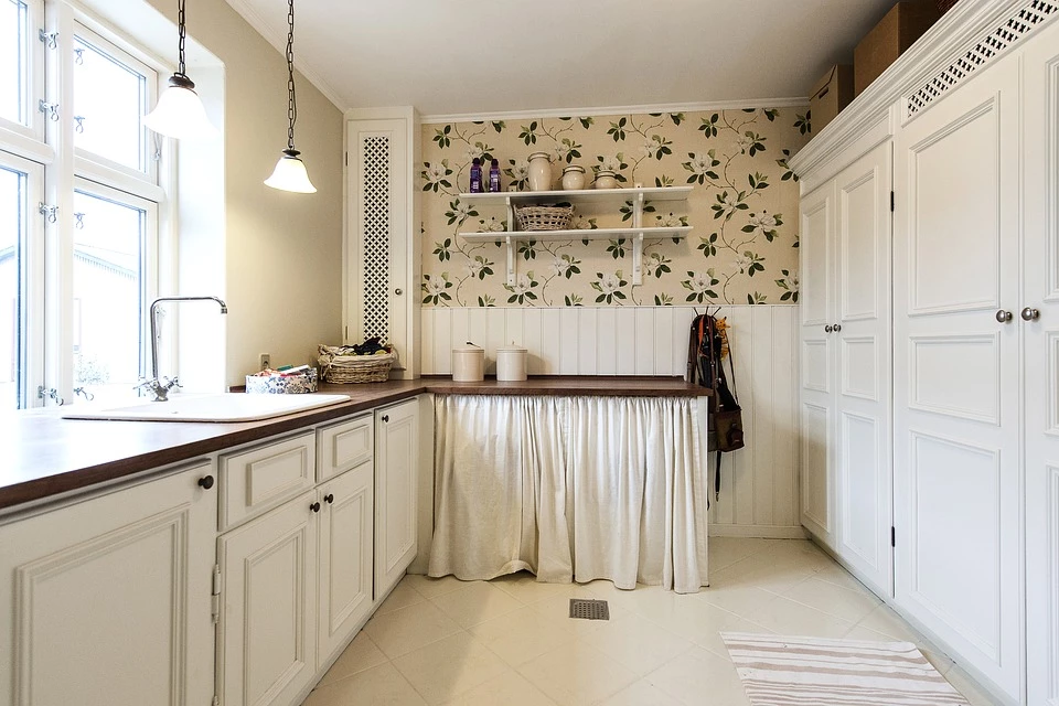 Navigating the World of Kitchen Cabinets: A Buyer’s Guide