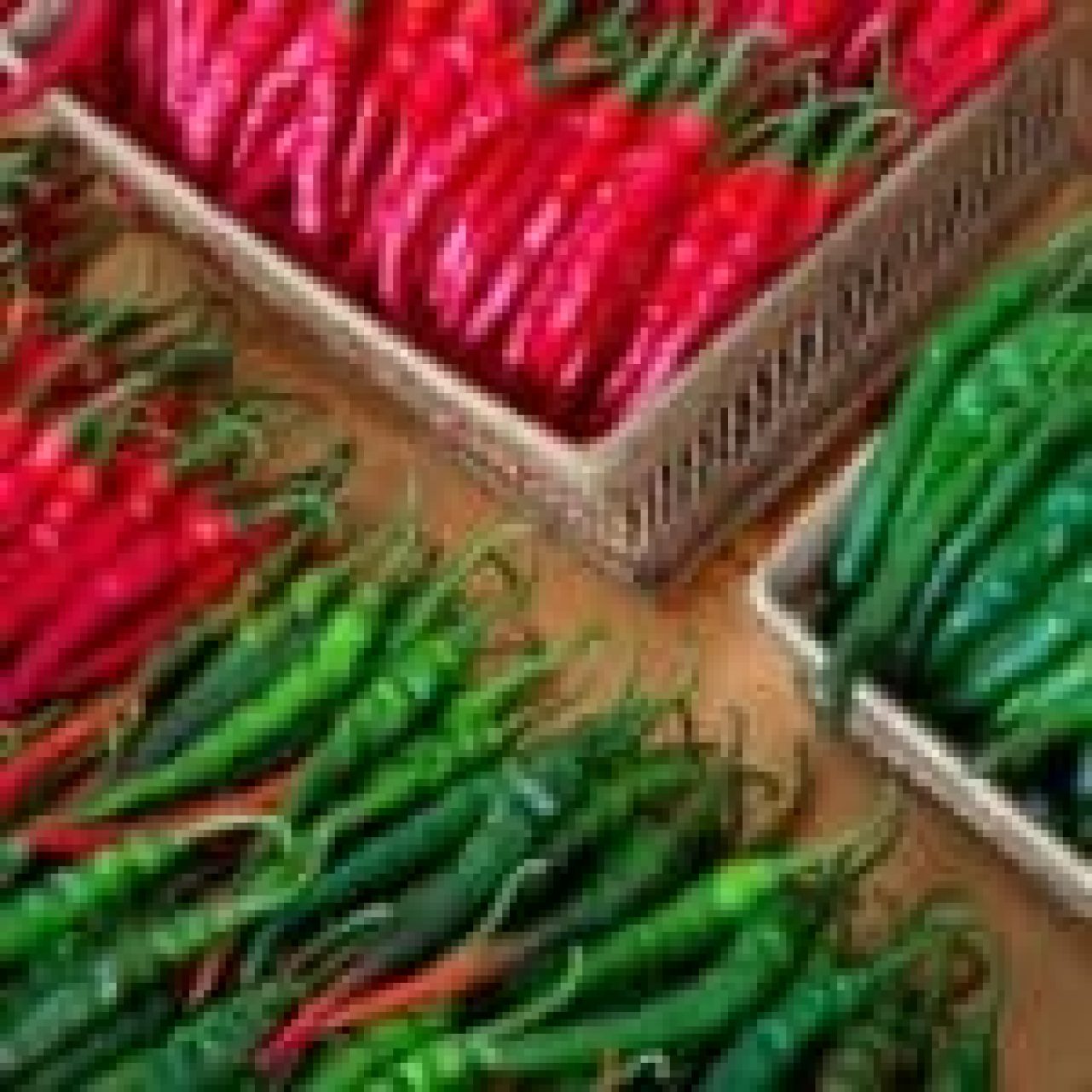 Green Chillies or Red Chillies
