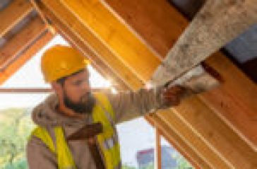 carpenter-man-working-wood