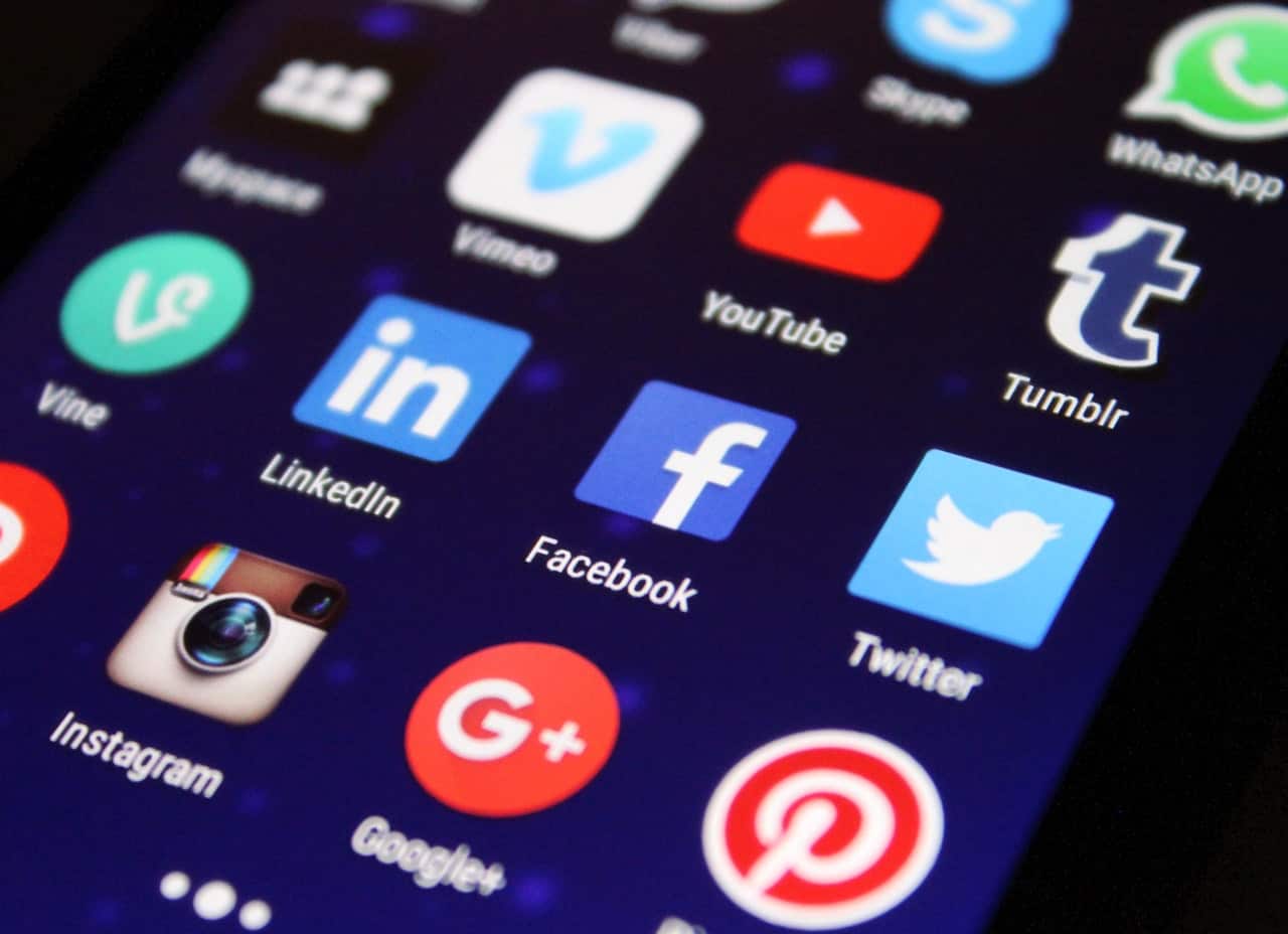 Leads on Social Platforms