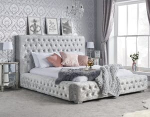 velvet-bed