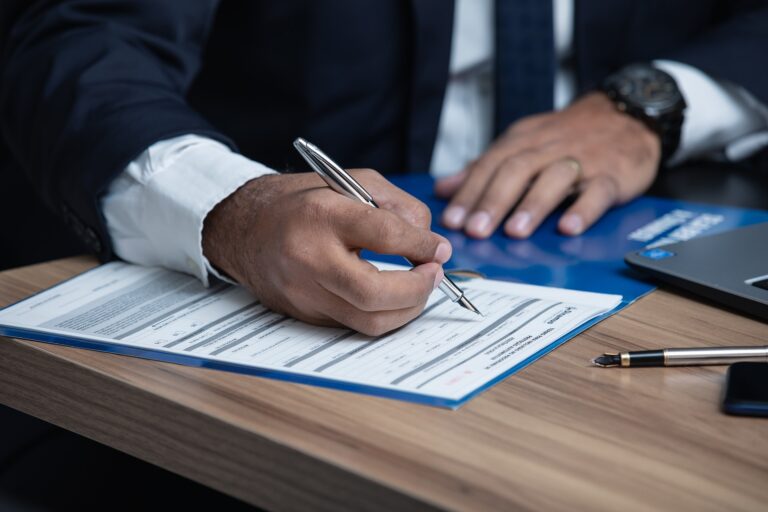 10 Questions You Need to Ask Before Hiring an Injury Lawyer
