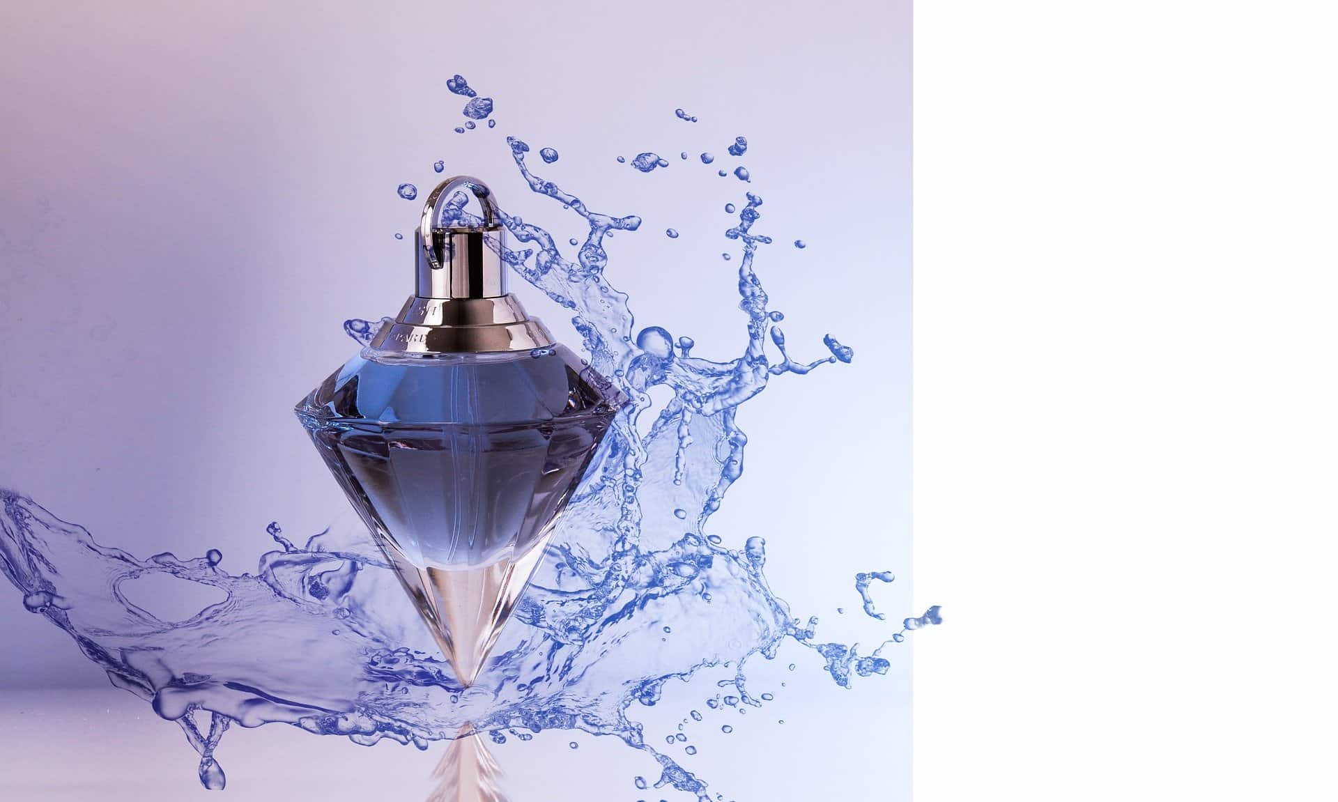 How to Smell Good for Guys [8 Effective Tips]