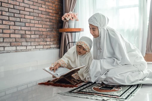 How Do I Encourage My Child to Learn the Quran: 6 Ways