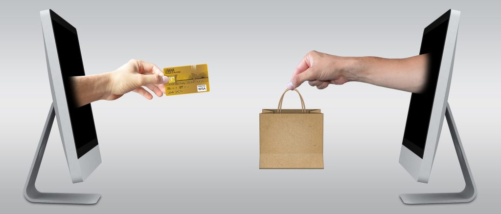 Online Shopping Vs In-Store Shopping: Which Is Better?