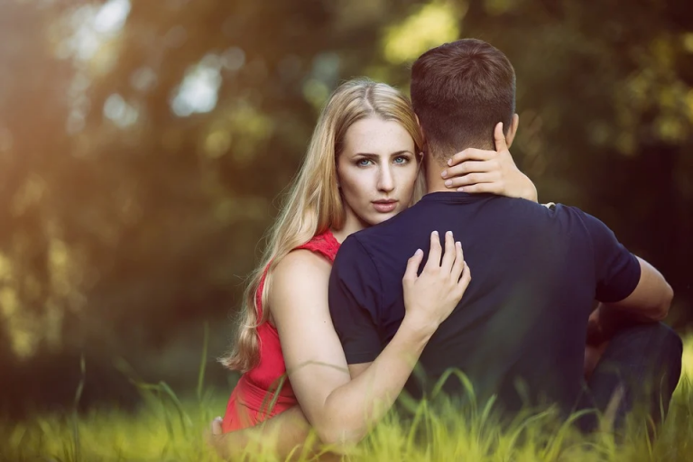 Simple Ways to Get a Men to Like You.