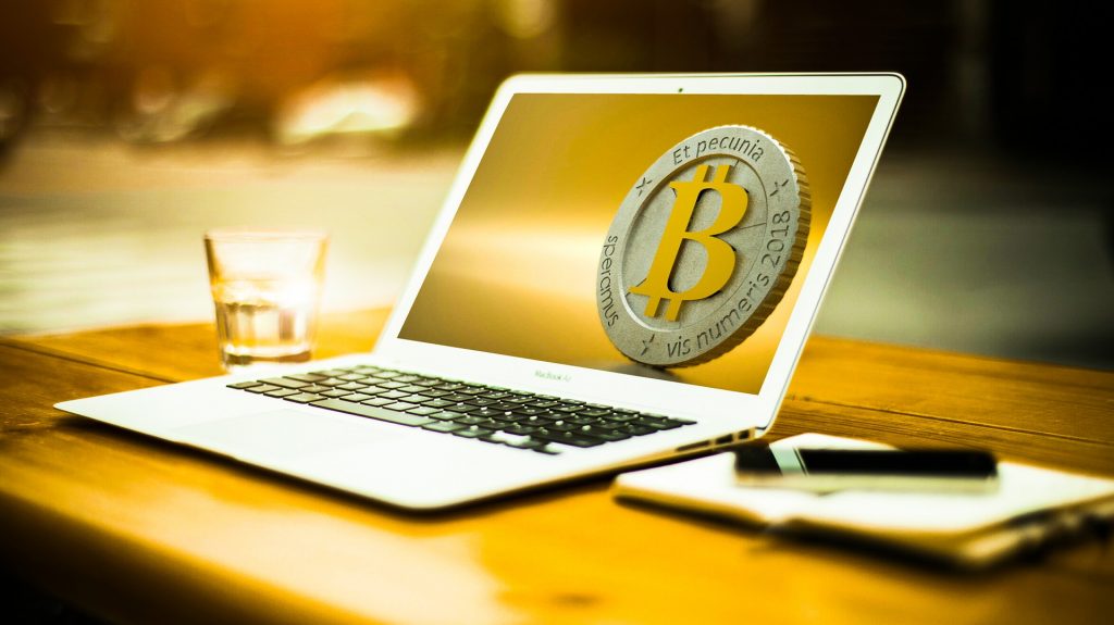 Investing In Bitcoins? Here Are Some Expert Bitcoin Trading Tips