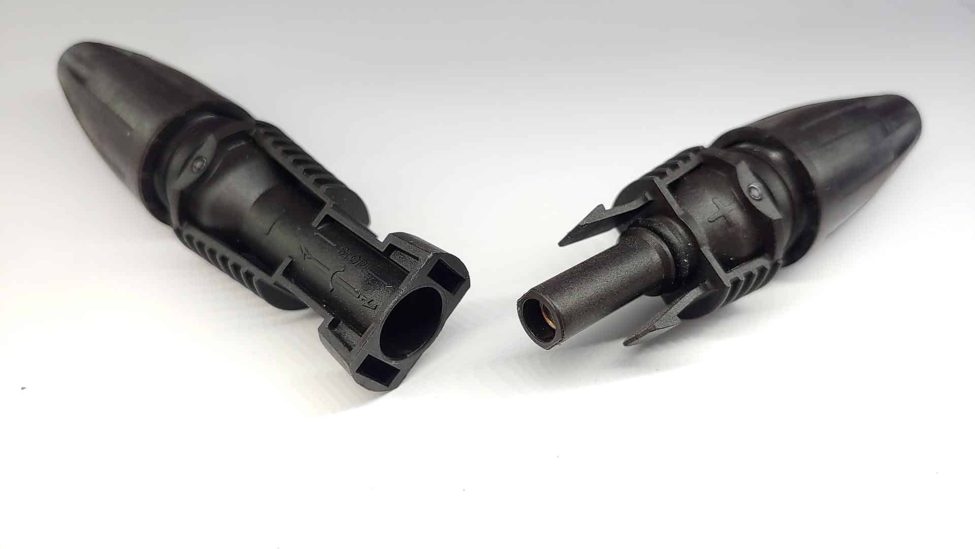 MC4 connector