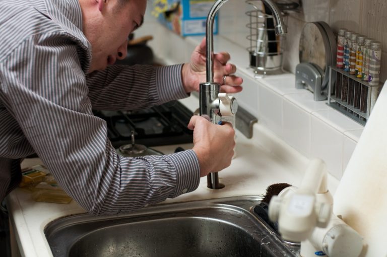 6 Services a Professional Plumber Can Handle For You