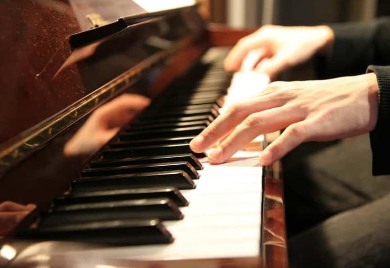 Why enroll in Piano Lessons Singapore?