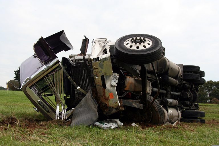 How Can An Lawyer Help With A Truck Accident?
