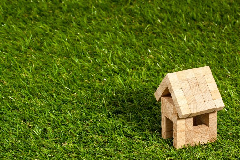 Pros and cons of buying real estate in Finestrat, Spain