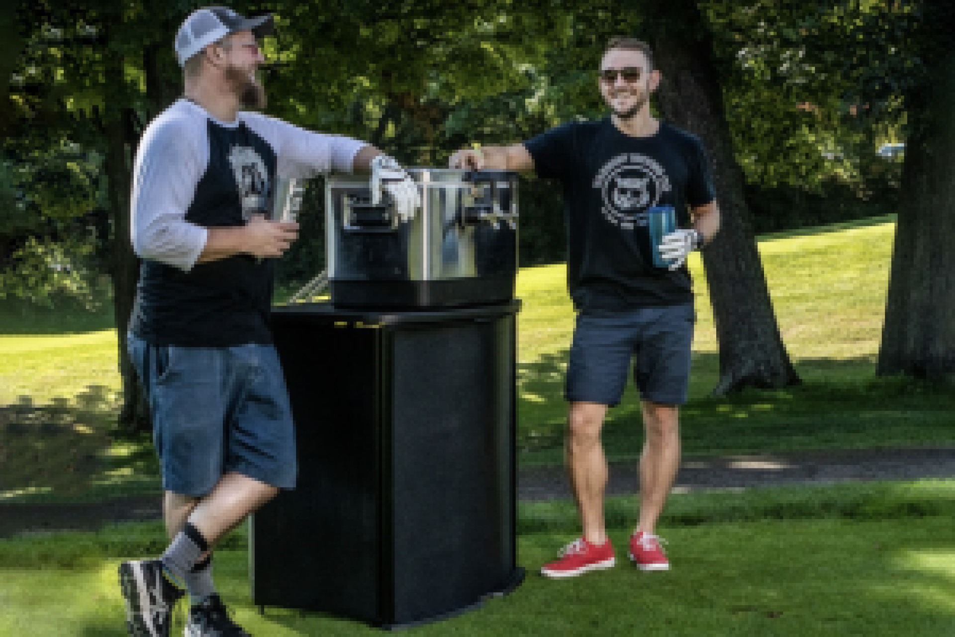 How to Keep Beer Cold at an Outdoor Party? » NetworkUstad