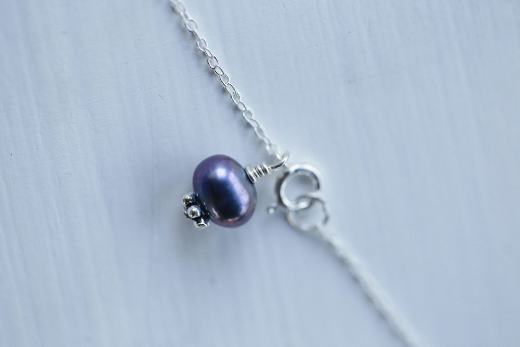 What is a Birthstone Necklace? What is a Birthstone Necklace?