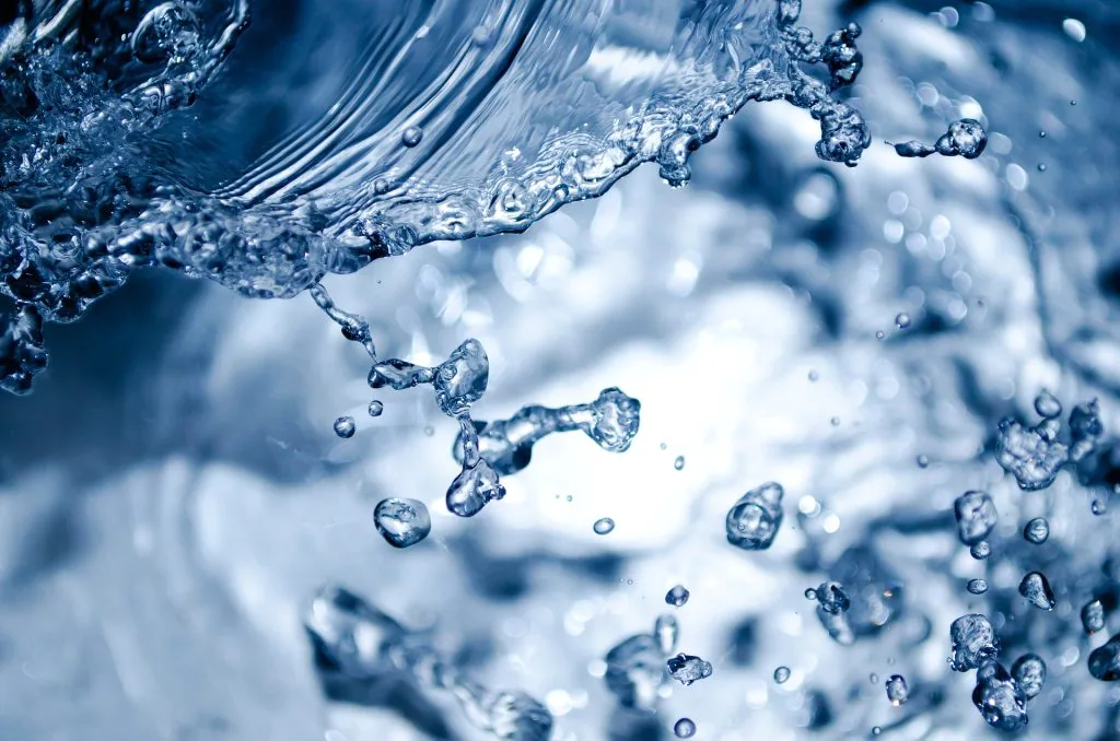 A Fresh Start with Waterdrop: New Year Resolutions for Clean Drinking Water
