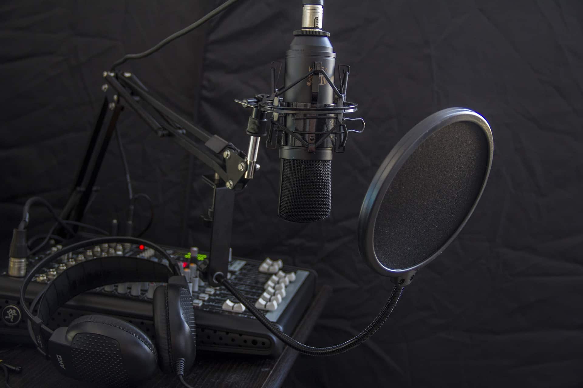 microphone g3b9e44507 1920