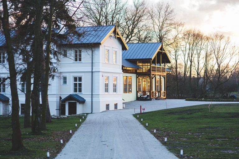 What Is A Rubber Crumb Driveways and Why It Becomes So Popular