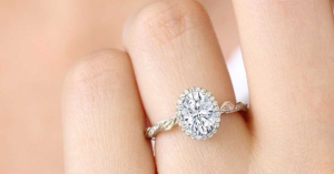 Oval Moissanite Rings