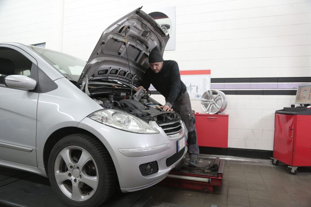 Using Oil Change Coupons Wisely Using Oil Change Coupons Wisely