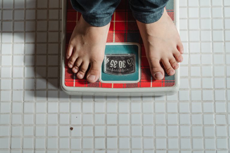 Cutting Weight Effectively: 8 Tips For Men