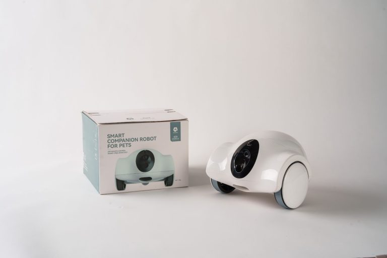 Amplify Your Dog or Cat Voice with the GULGULI Pet Robot