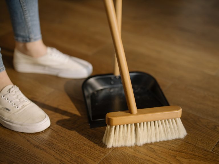6 types of cleaning businesses to start