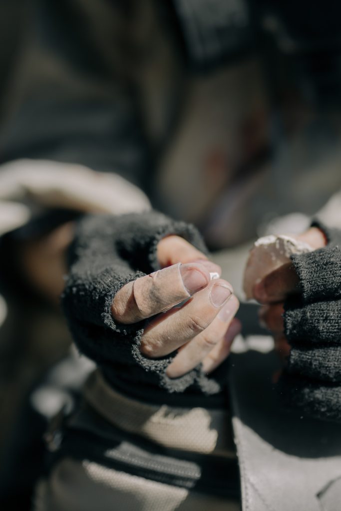 Fingerless gloves let you stay in touch while keeping your hands warm in 2023