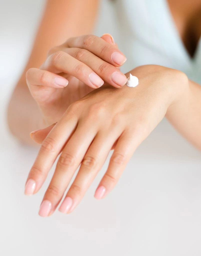 Achieving Smooth, Supple Skin with the Groundbreaking StretcHeal Cream