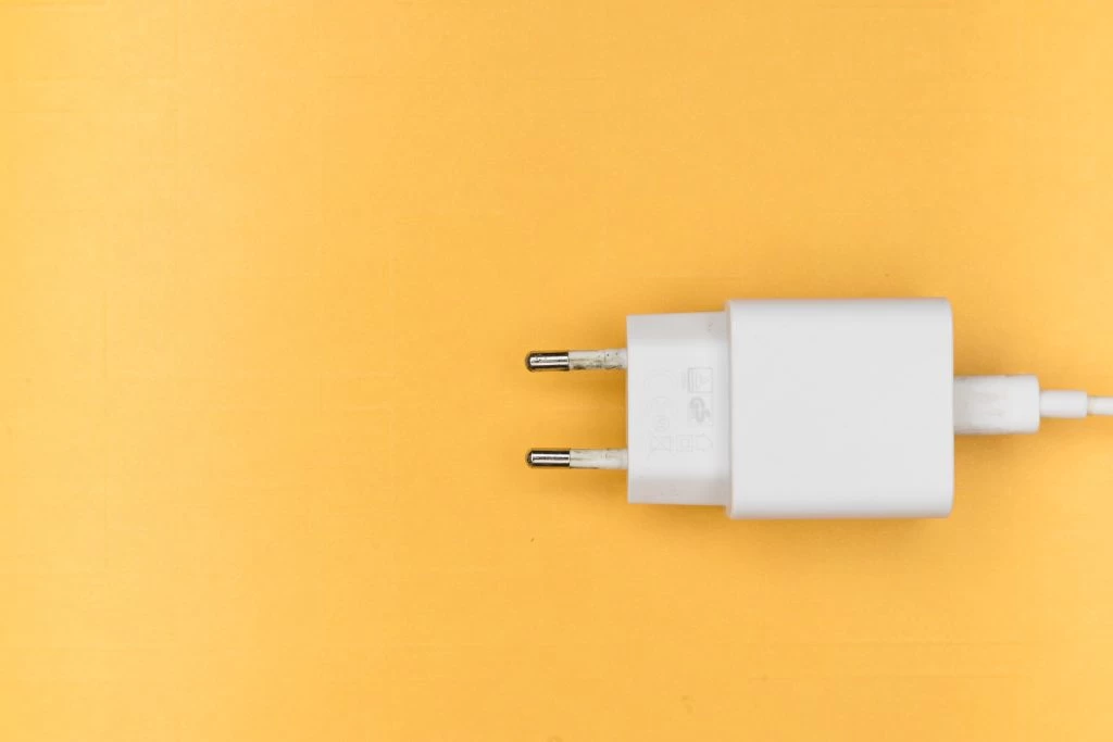Which adapter should you use? A guide to travel adapters for your next holiday