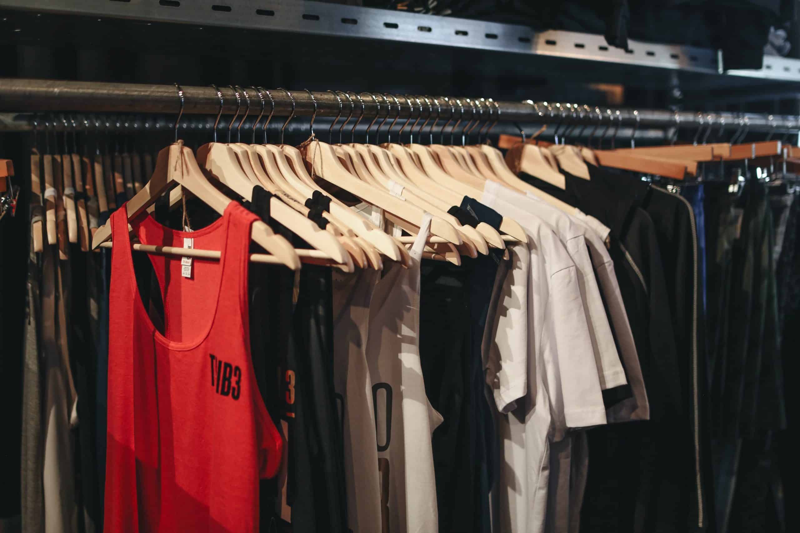 10 Benefits of Wholesale Clothing