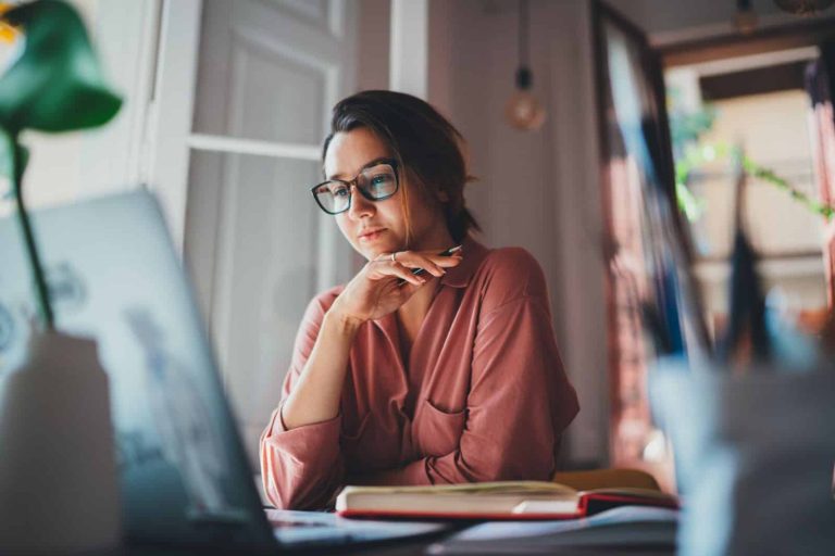 Entrepreneurs: Transform Your Strategy with 2024 B2B Marketing Trends