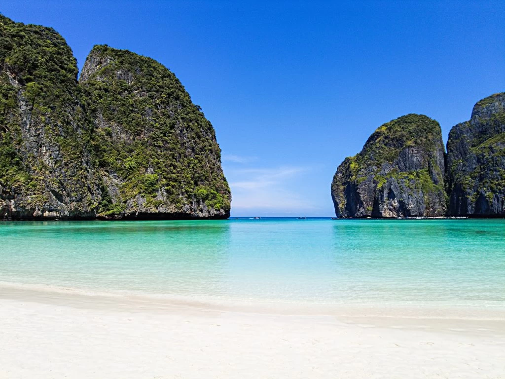 Discover the Exquisite Beauty of Phi Phi Island Tour: A Tropical Paradise