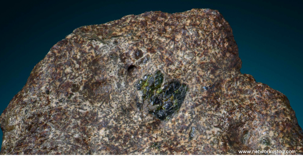 Researchers discover a ‘lost world’ in a billion-year-old Australian rock.