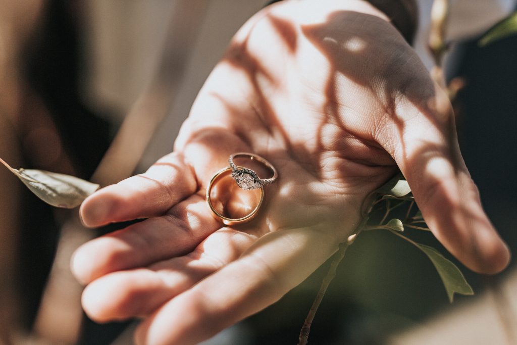 Why Are More Men Wearing Jewellery In 2023?