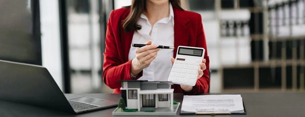 What Are the Factors on Which a Bank Decides the Loan Amount for a Salaried Person?