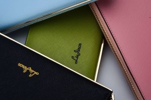 Women's Wallets With AirTag Pockets