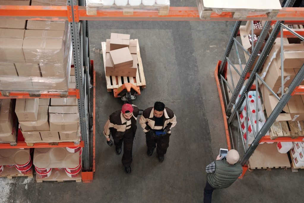 Last-Mile Delivery Solutions: Meeting the Demands of Today’s Consumers