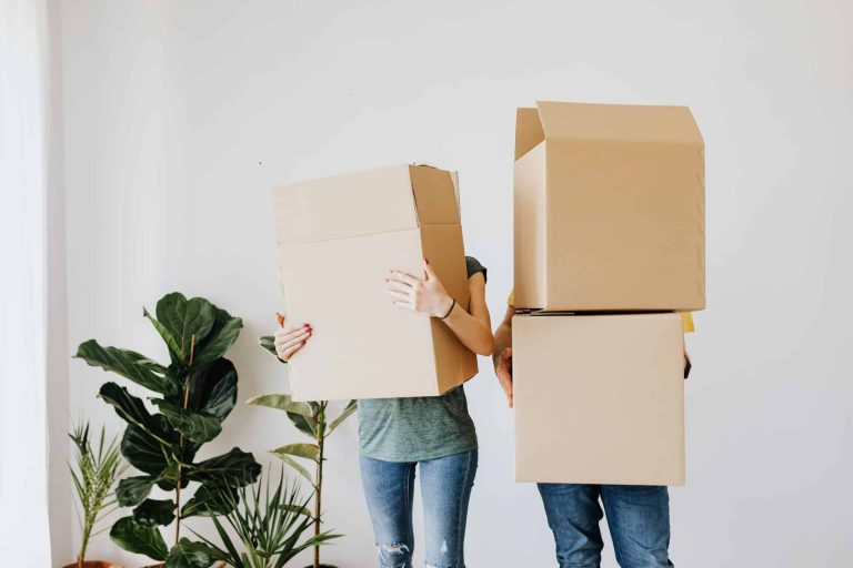 Moving House: Top 10 Ultimate Tips For A Stress-Free Move!