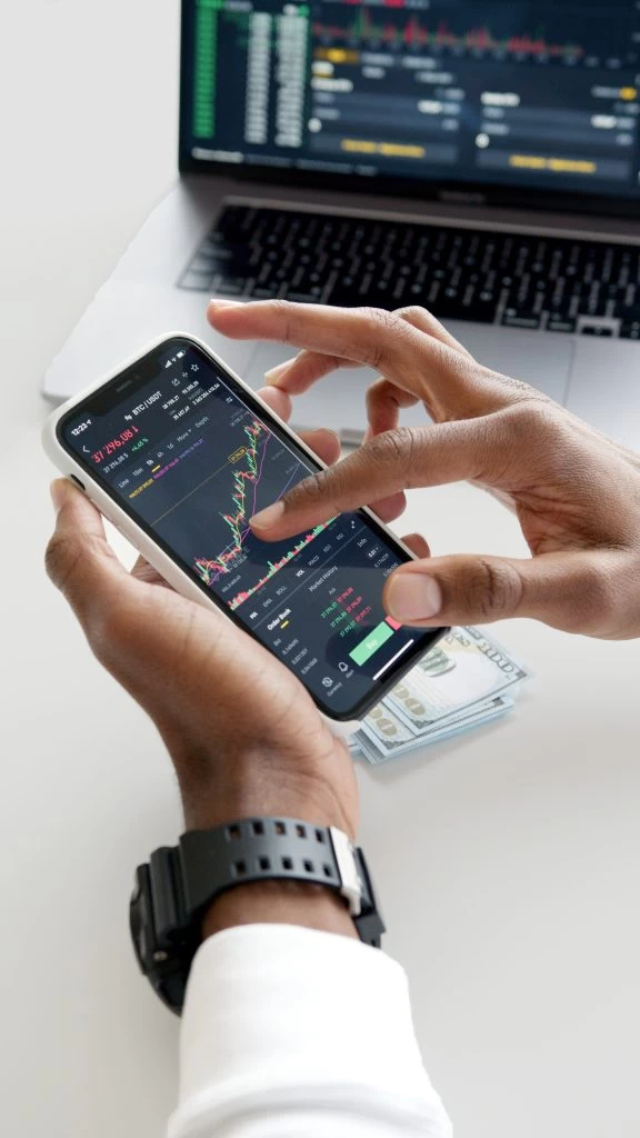 COVID-19’s Ripple Effect on Oil Trading: Unveiling Lessons and Shaping the Future Outlook