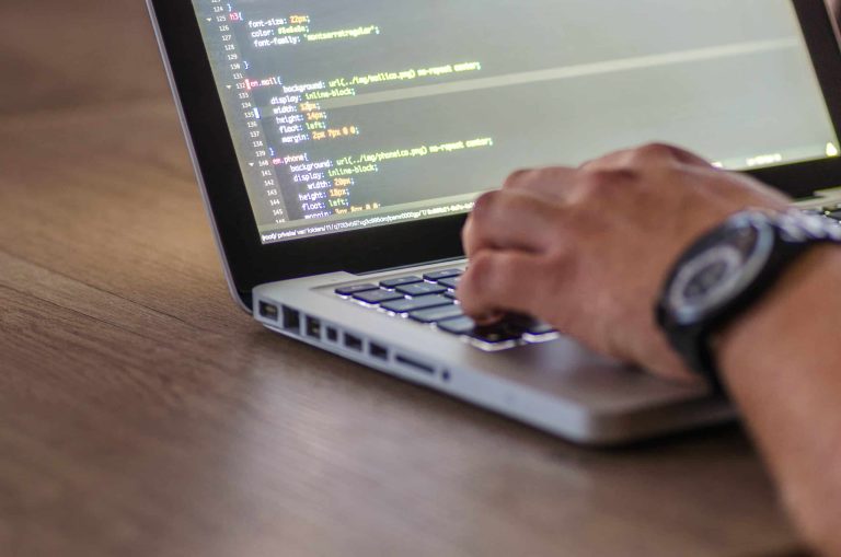 Custom Software vs. Off-the-Shelf Solutions: Unveiling the Development Dilemma