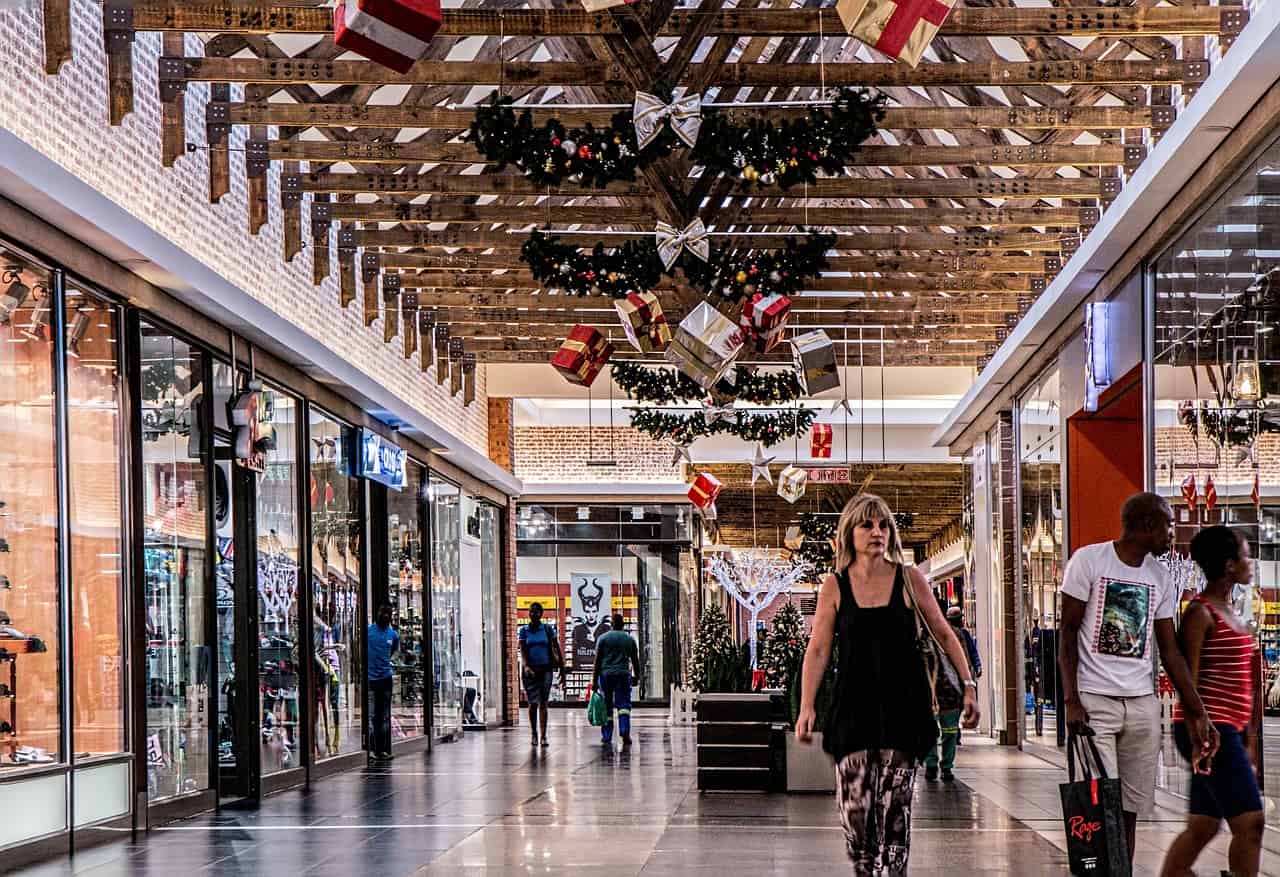 Lakeline Mall