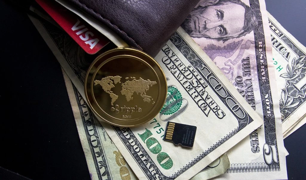 Psychological aspects of human behavior surrounding cryptocurrency investments