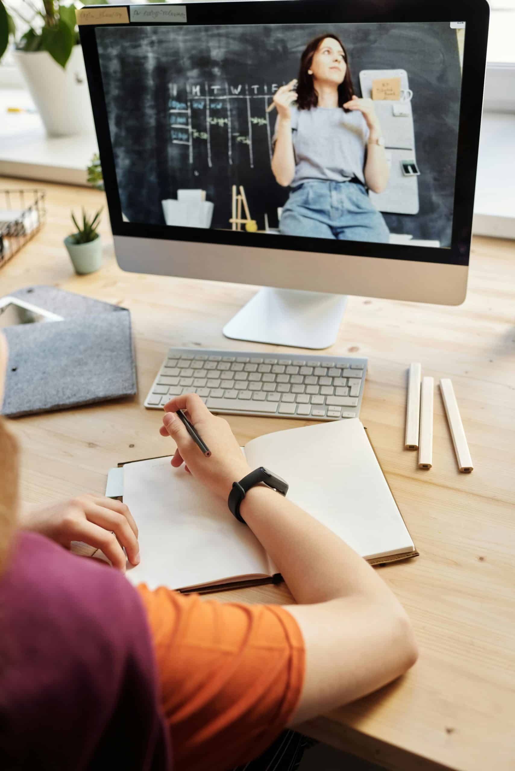 GPS Watches for Kids: Keeping ChildrenSafe and Connected