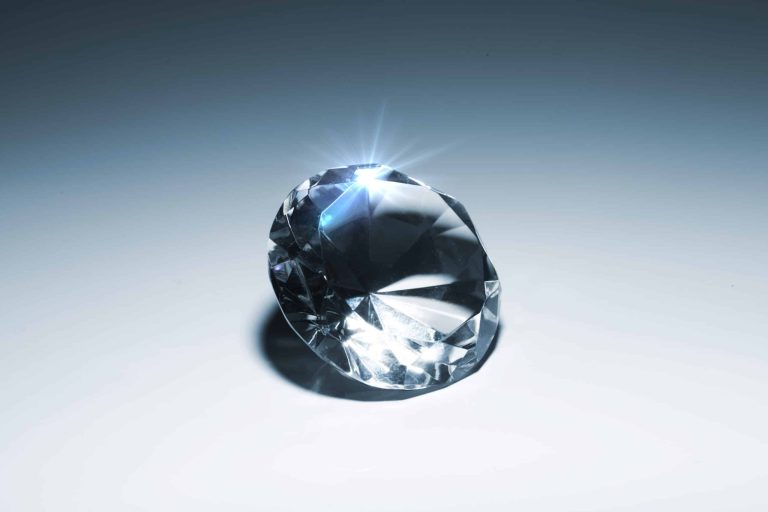 How to Find Good Lab-Grown Diamond Deals at Rare Carat