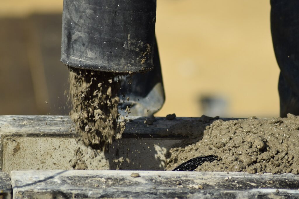 DIY vs. Professional Concrete Repair in Dallas: What You Need to Know