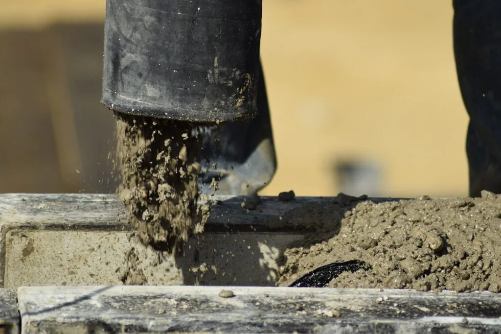 DIY vs. Professional Concrete Repair in Dallas: What You Need to Know