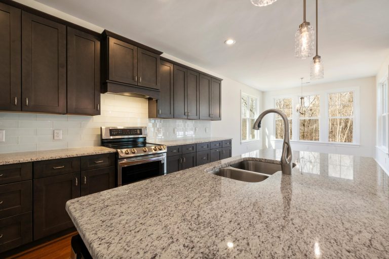 From Drab to Designer: Hiring the Best Kitchen Remodel Contractors in Seattle