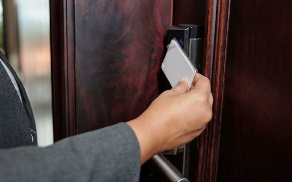Mobile Credential Solutions For Secure Building Entry