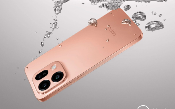 Close-Up Of The Oppo Find X9S Smartphone Displaying Coloros 16 Interface With Thai Social Media Apps, Highlighting The Seamless Daily Experience In Thailand